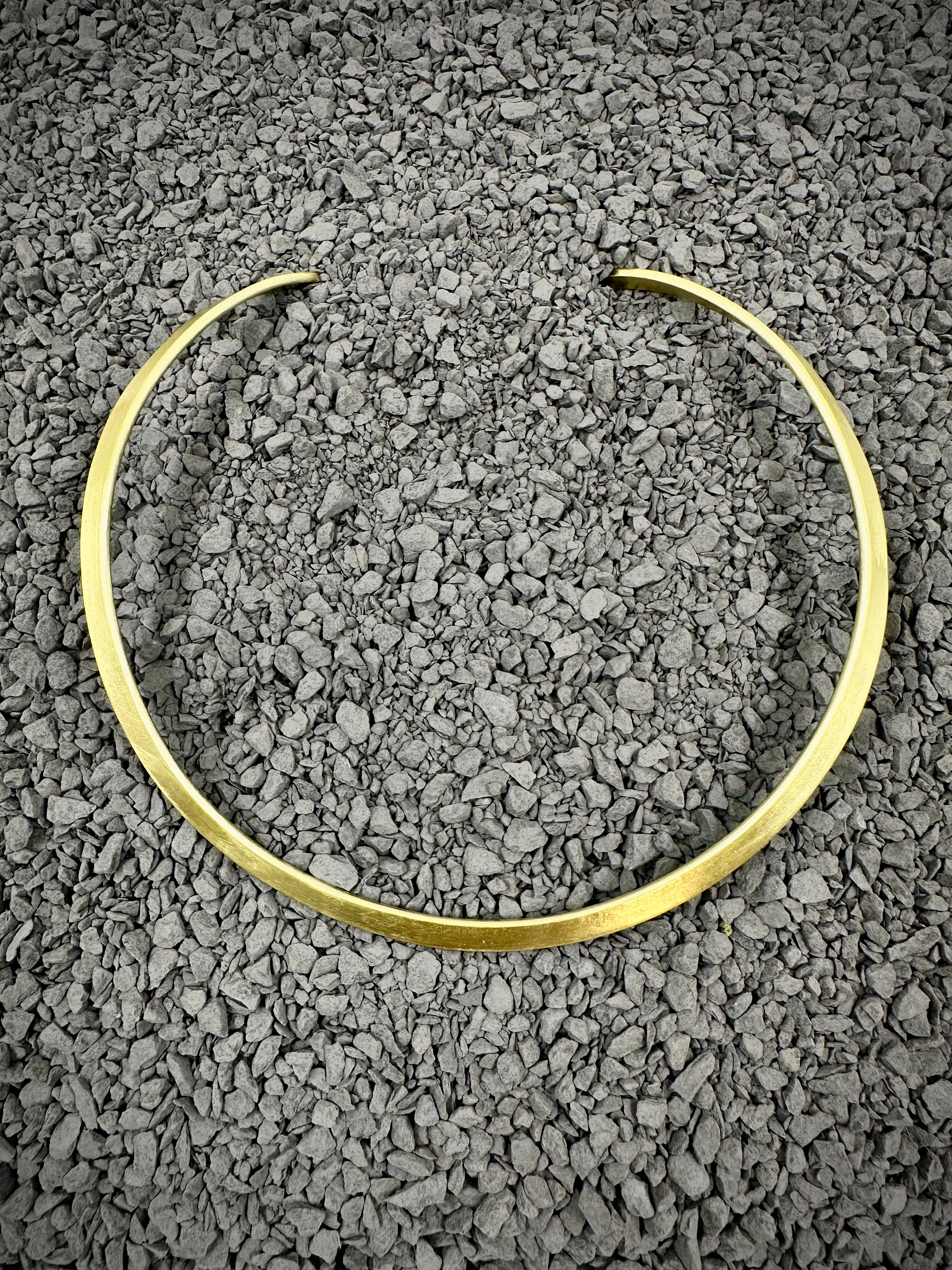 Tiara – Veronica Silva