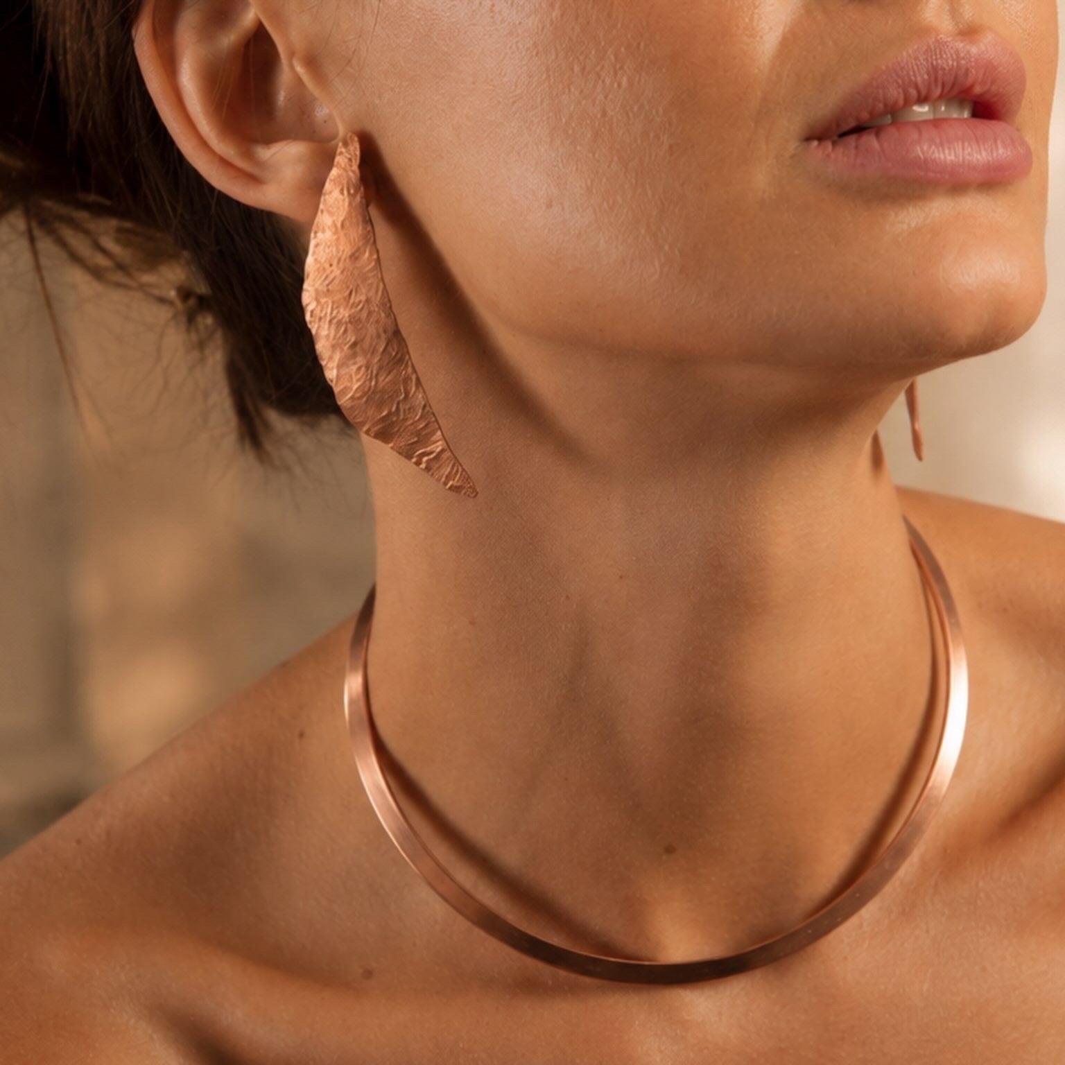 Collar tipo Tiara de cobre