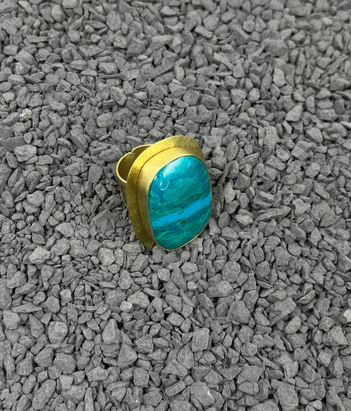 Anillo de bronce con piedra natural Crisocola - BELICE - Joya artesanal única
